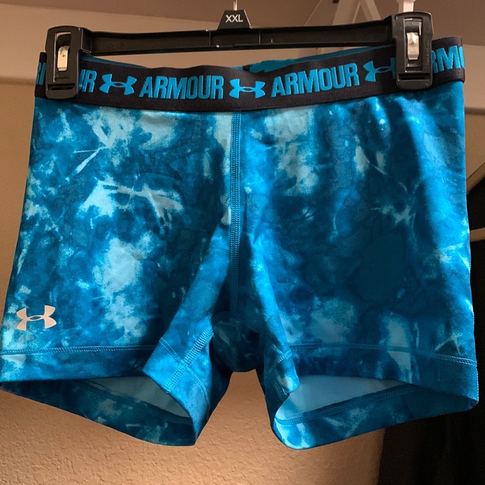 Under armour spandex shorts
